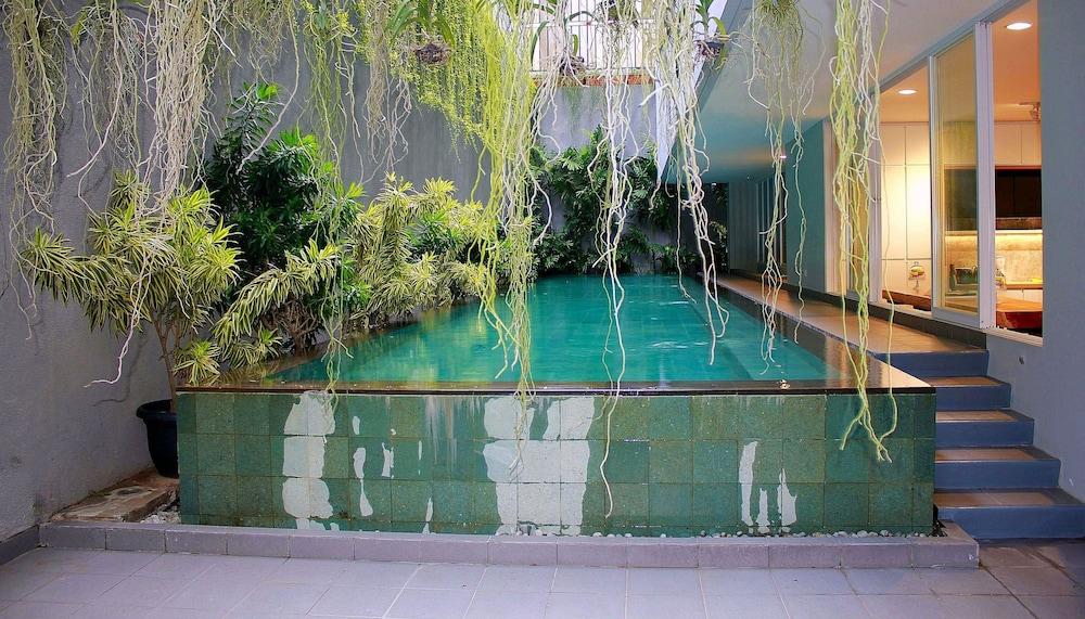 ג'קרטה Zen Rooms Patra Kuningan Syariah מראה חיצוני תמונה