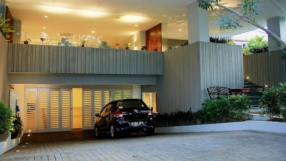 ג'קרטה Zen Rooms Patra Kuningan Syariah מראה חיצוני תמונה